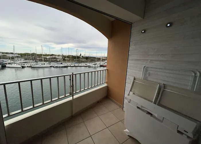 Avec Ascenseur, Vue Port, Parking Prive - Fr-1-702-30 Appartement Agde